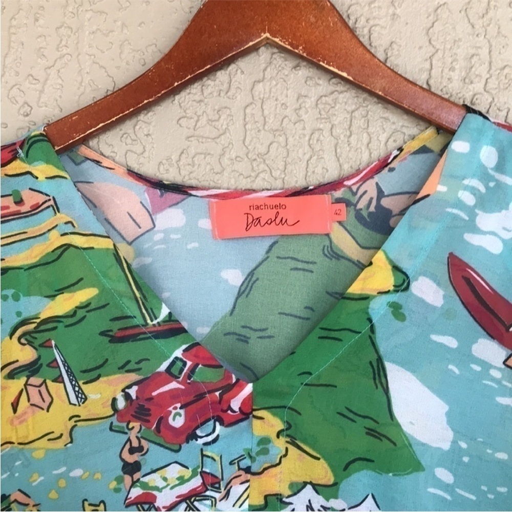 Riachuelo Daslu Scenic Beach Print V Neck Blouse Top - Picture 2 of 8